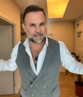 Встретьте Мужчинa : James, 59 лет до Россия  kazan